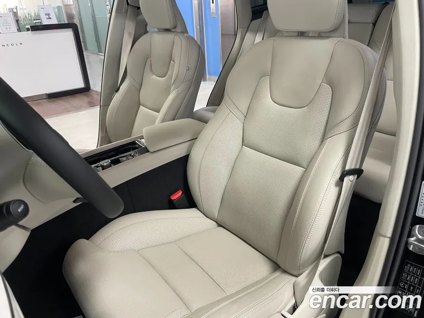 Volvo XC60 2026 из KR, фото 7