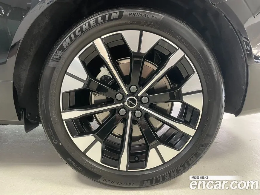 Volvo XC60 2026 из KR, фото 10
