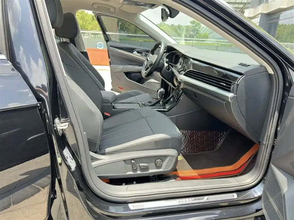 Volkswagen Passat — фото 8