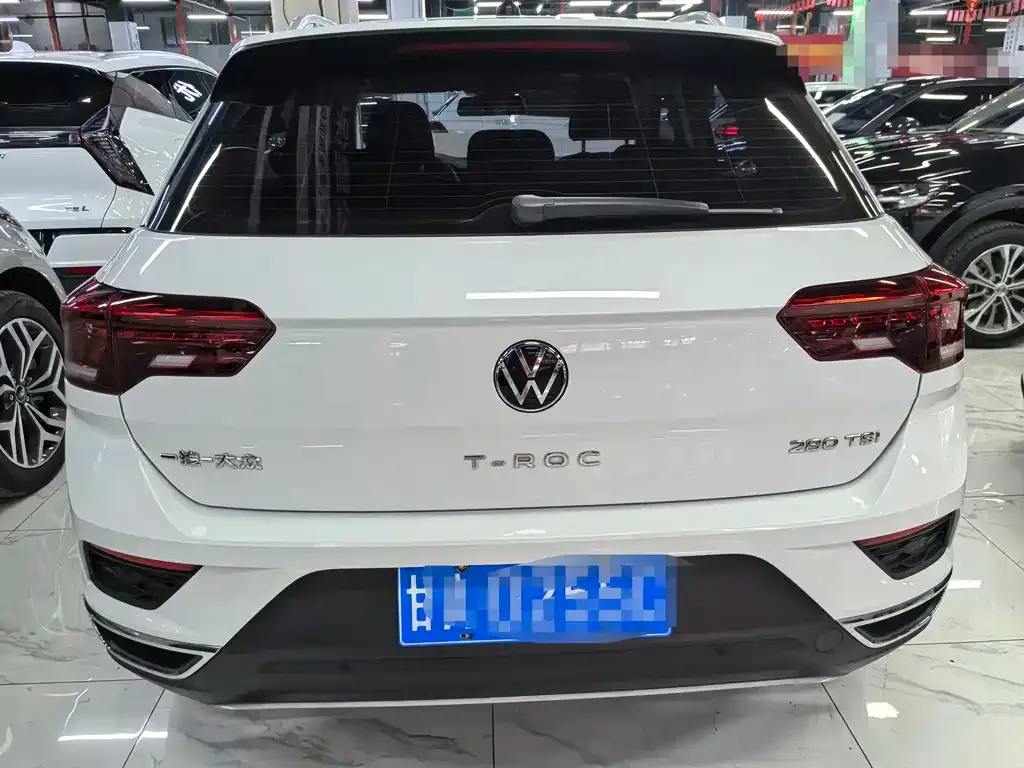 Volkswagen T-Roc — фото 3