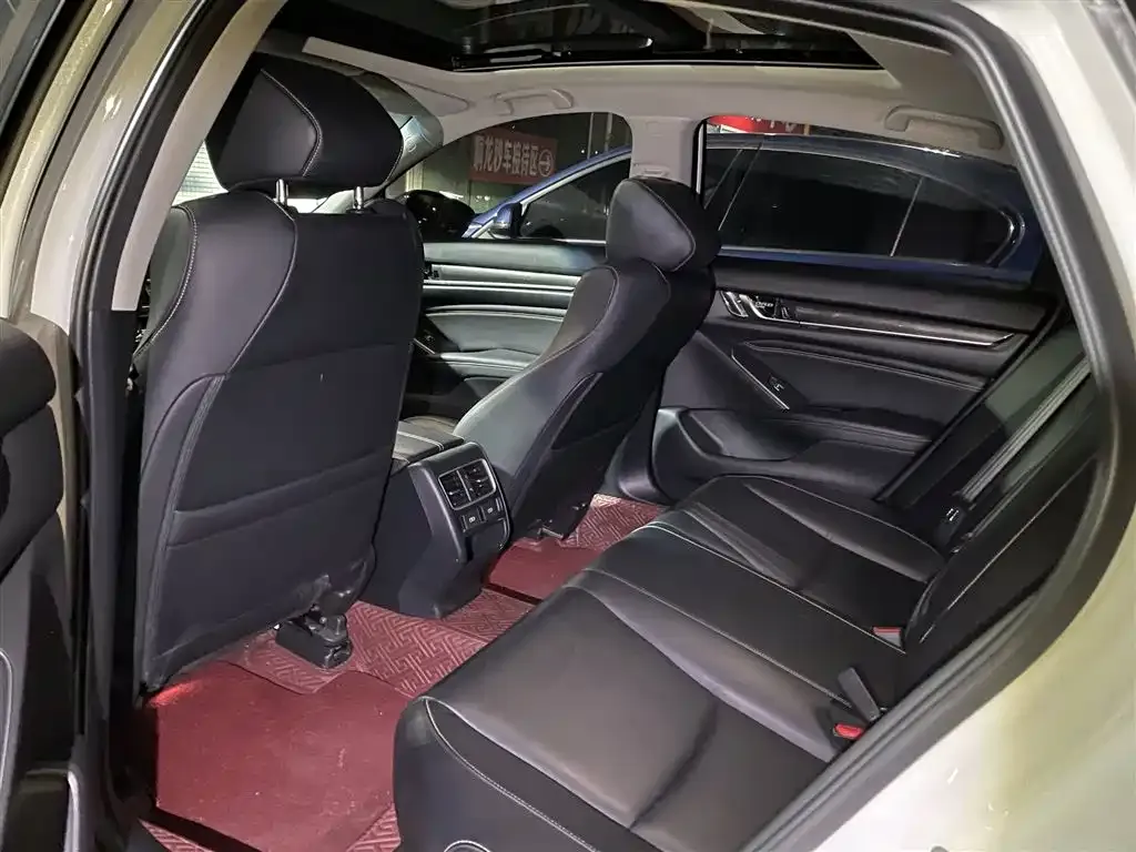 Honda Accord 2023 из CN, фото 4