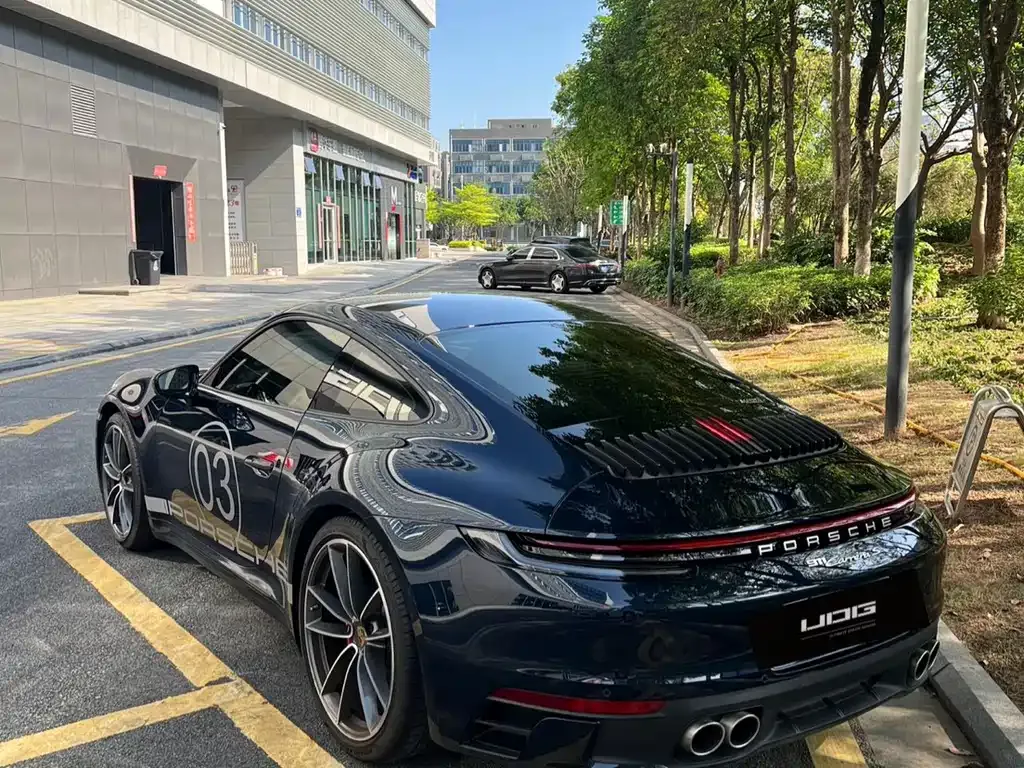 Porsche 911 2023 из CN, фото 8