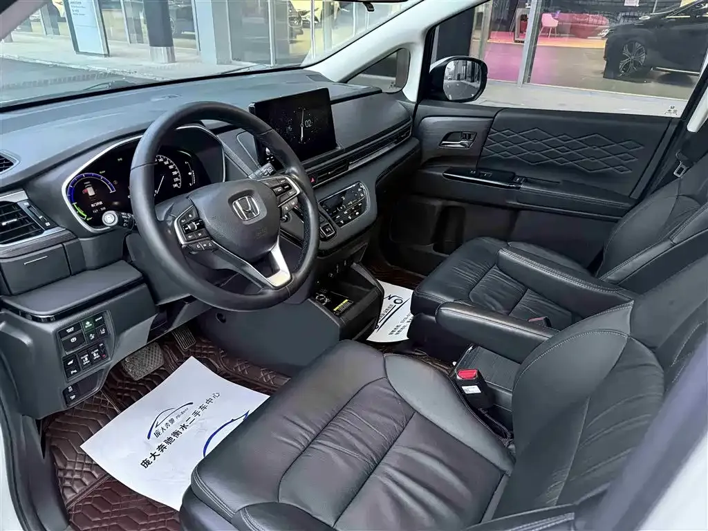 Honda Elysion 2023 из CN, фото 7