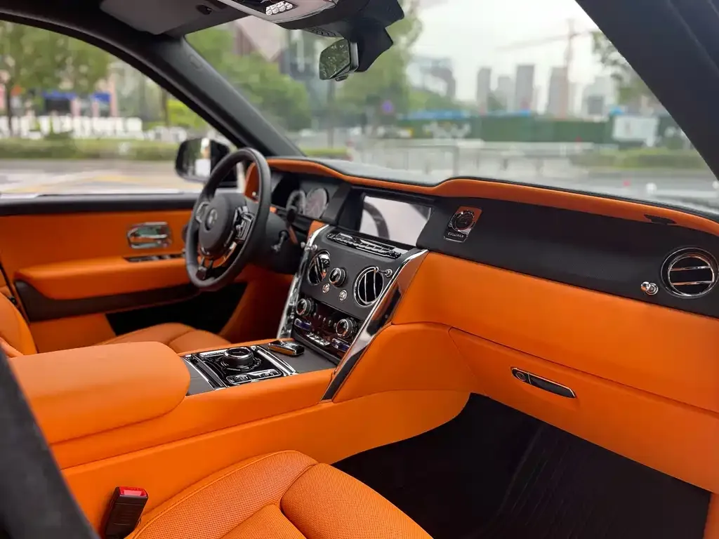 Rolls-Royce Cullinan 2021 из CN, фото 5