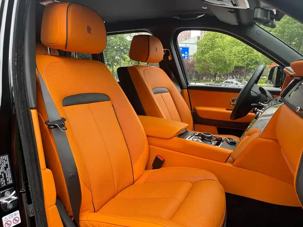Rolls-Royce Cullinan 2021 из CN, фото 2