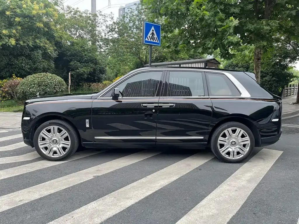 Rolls-Royce Cullinan 2021 из CN, фото 9