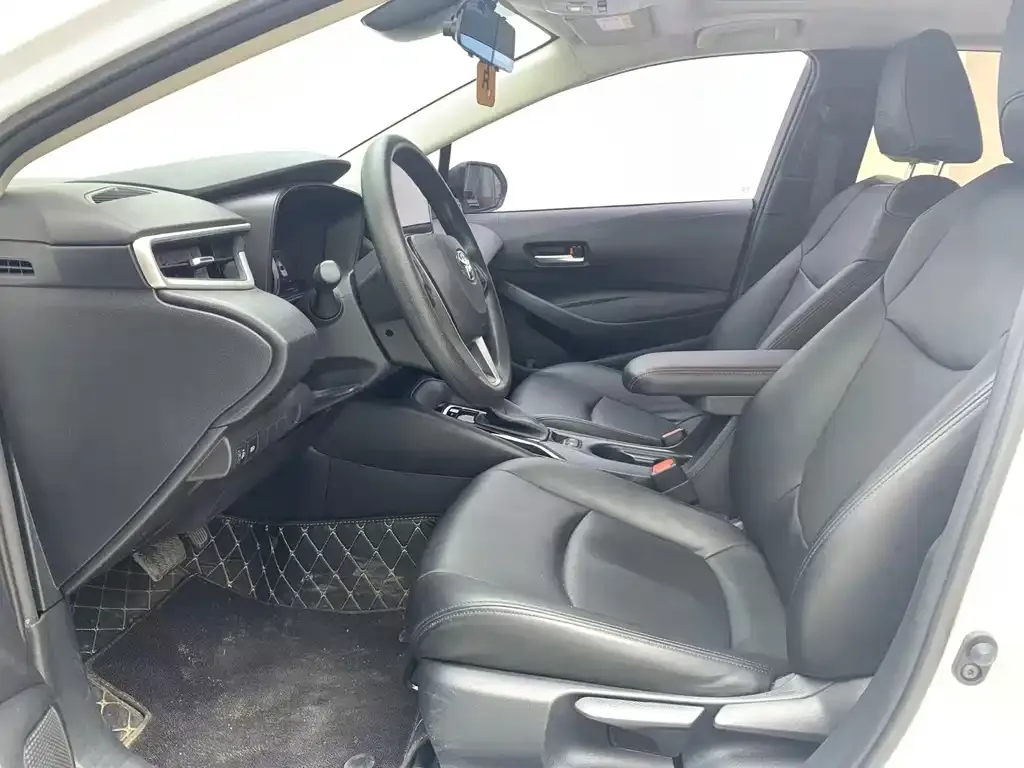 Toyota Corolla 2023 из CN, фото 6