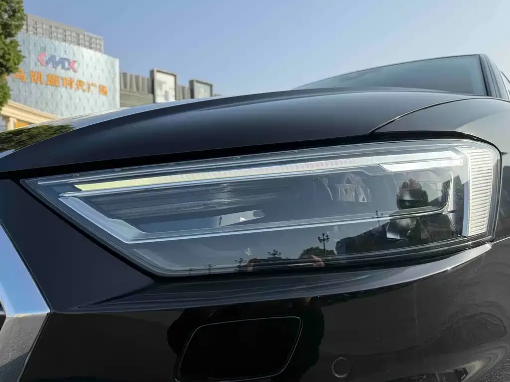 Audi A8 2021 из CN, фото 3