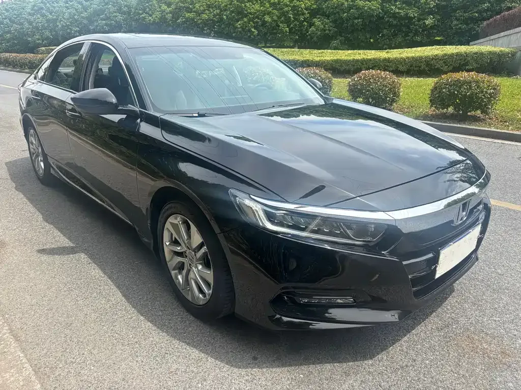 Honda Accord — фото 6