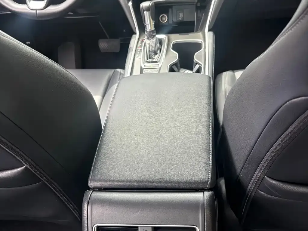 Honda Accord — фото 3