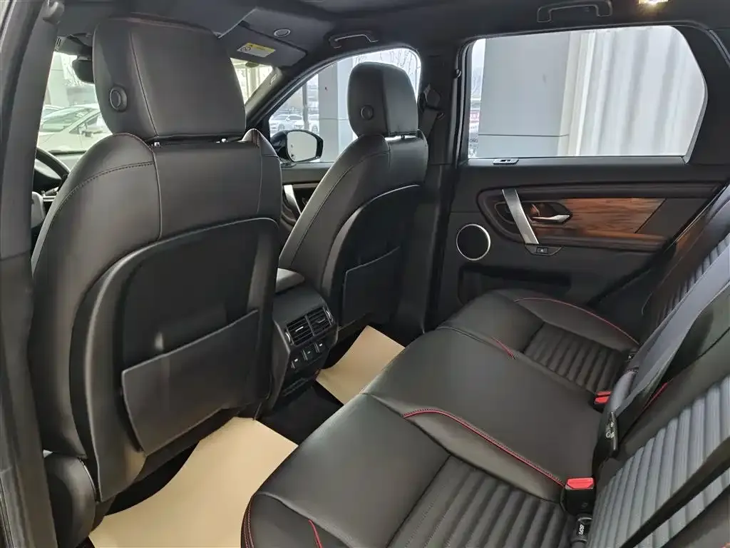 Land Rover Discovery Sport — фото 8
