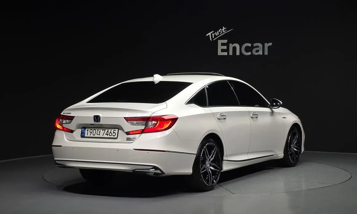 Honda Accord — фото 4