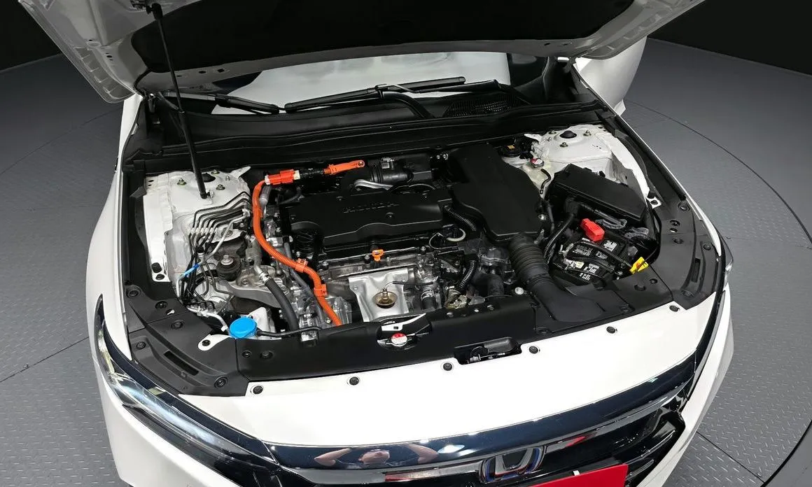 Honda Accord — фото 10