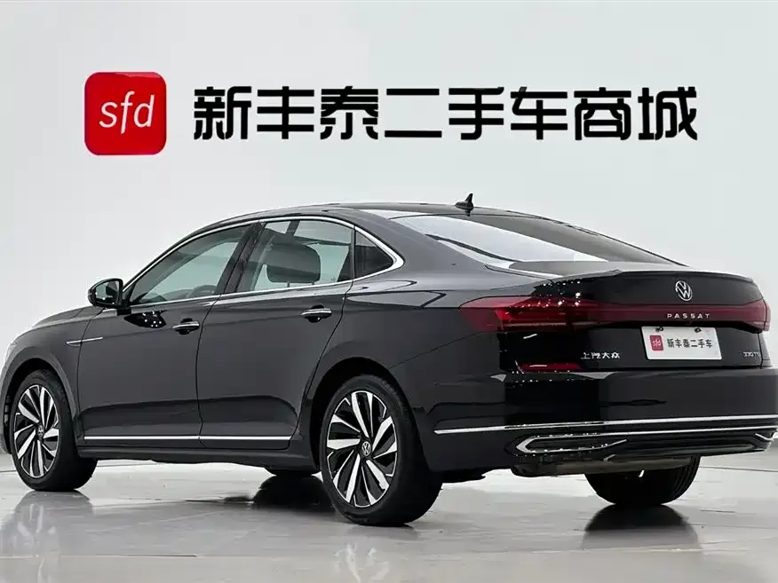 Volkswagen Passat — фото 6