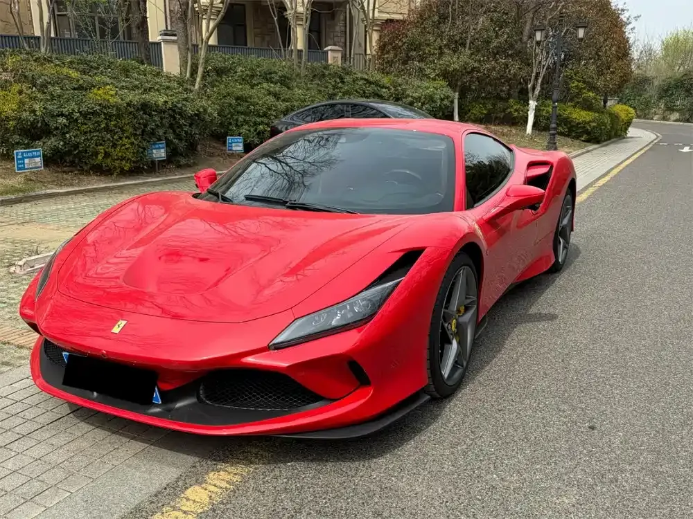 Ferrari F8 — фото 1