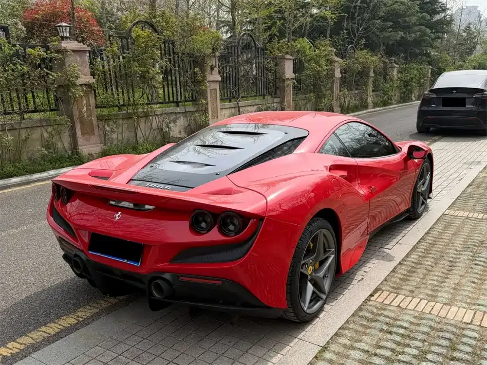 Ferrari F8 — фото 9