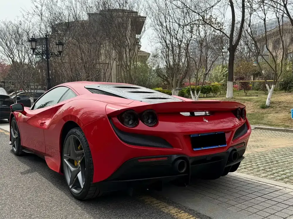 Ferrari F8 — фото 8