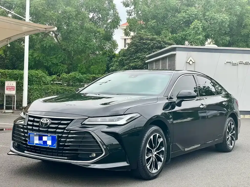 Toyota Avalon 2023 из CN, фото 1