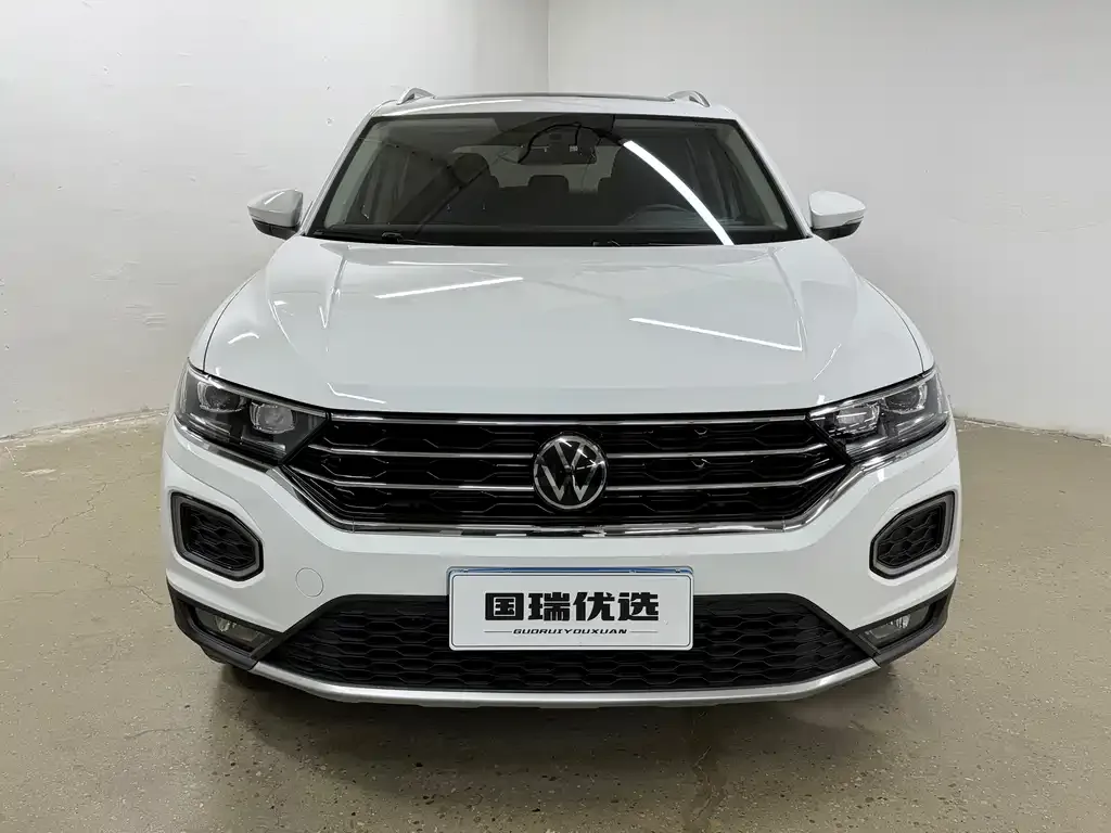 Volkswagen T-Roc — фото 5