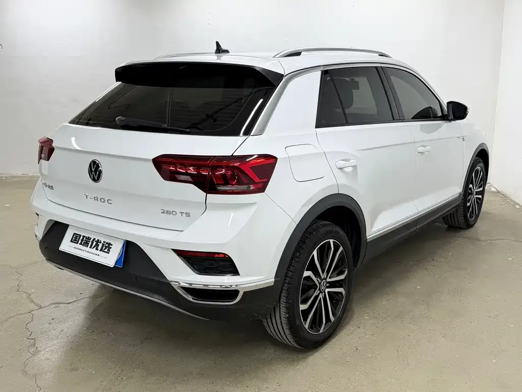 Volkswagen T-Roc — фото 4
