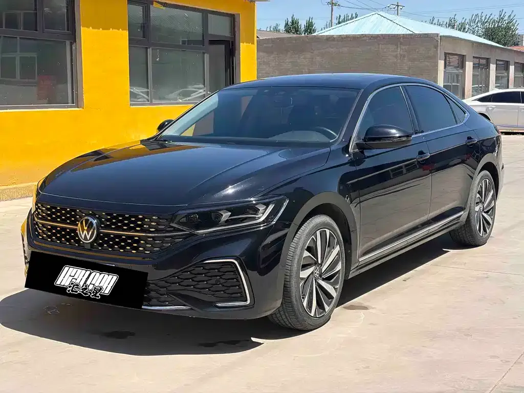 Volkswagen Passat 2022 из CN, фото 1