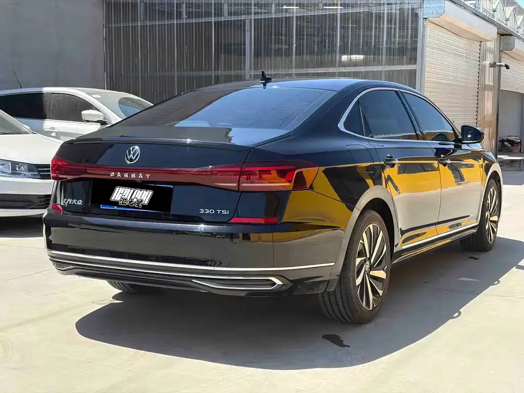 Volkswagen Passat 2022 из CN, фото 5