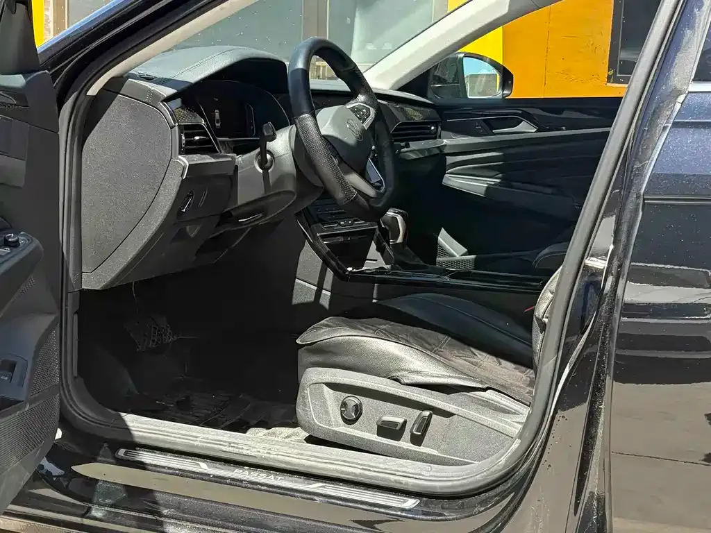 Volkswagen Passat 2022 из CN, фото 3