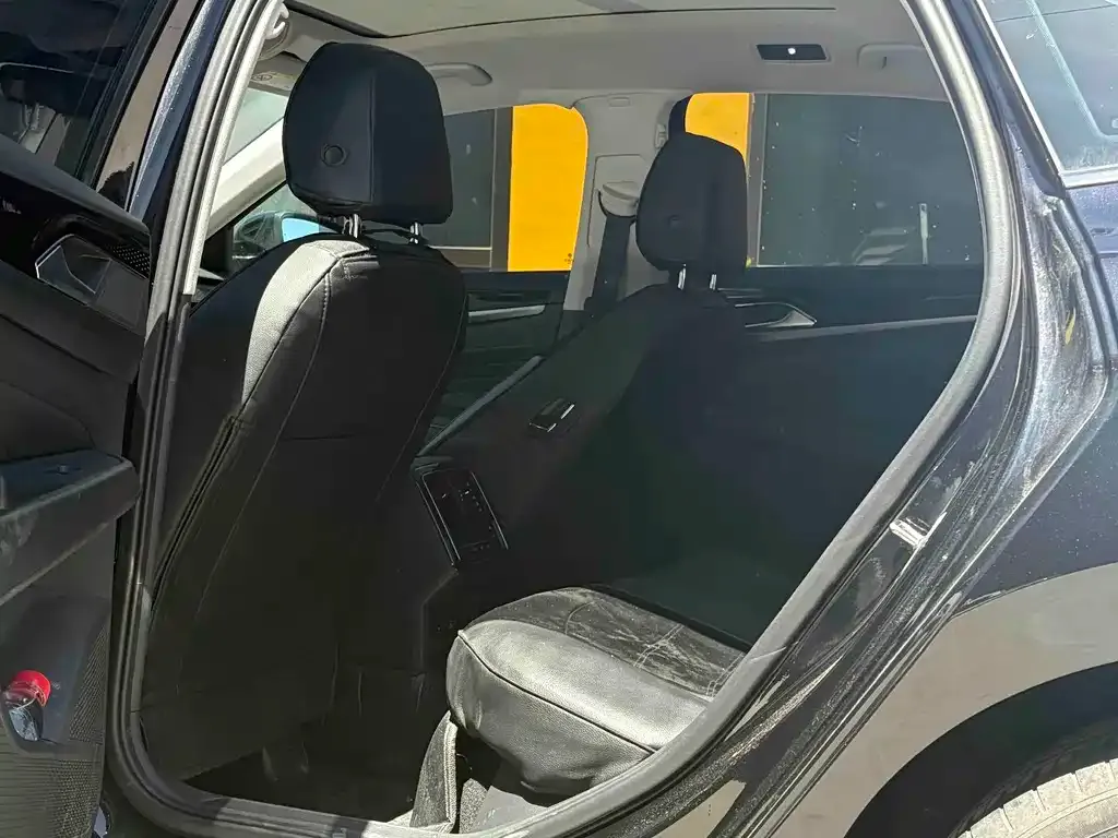 Volkswagen Passat 2022 из CN, фото 2