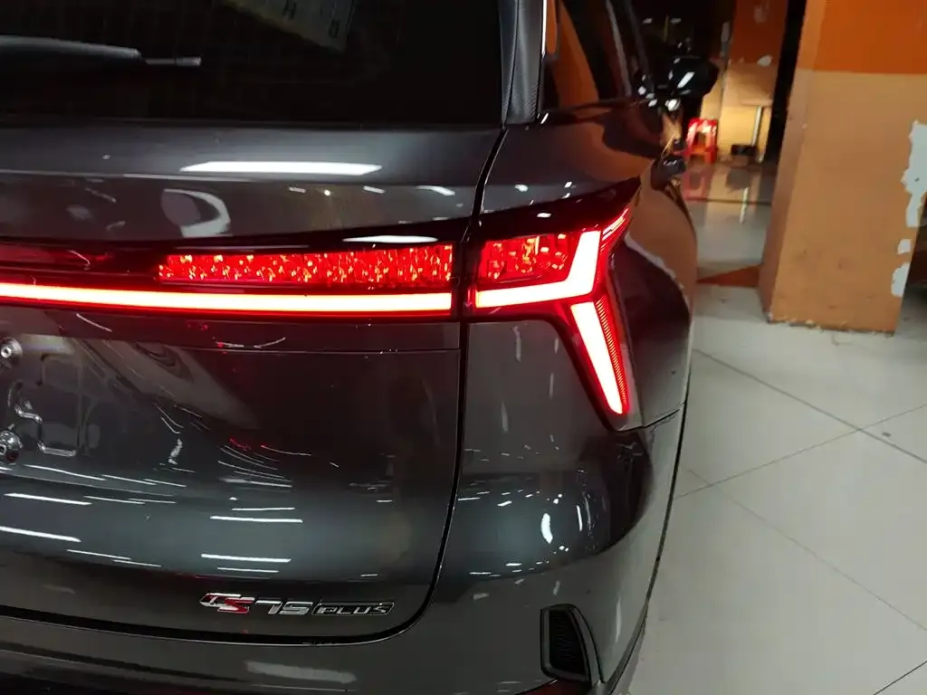 Changan CS75PLUS — фото 3
