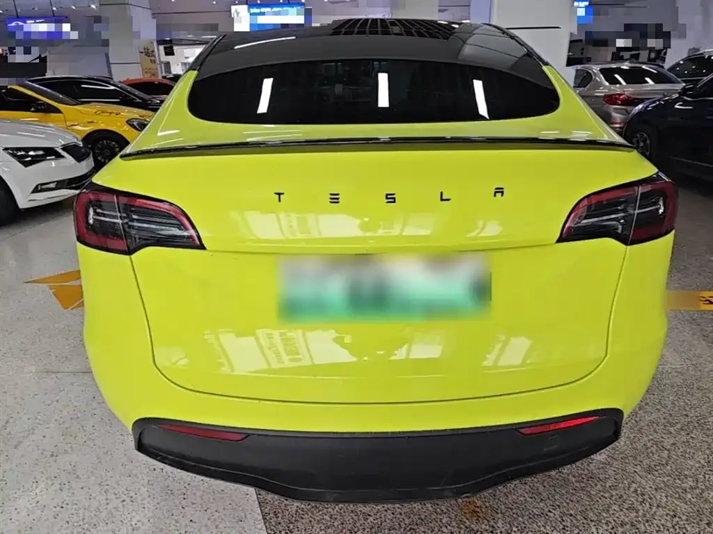 Tesla Model Y — фото 5