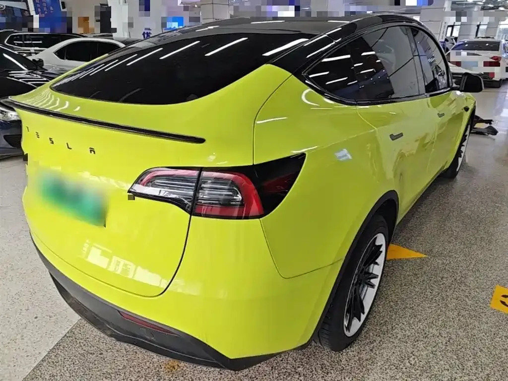 Tesla Model Y — фото 7