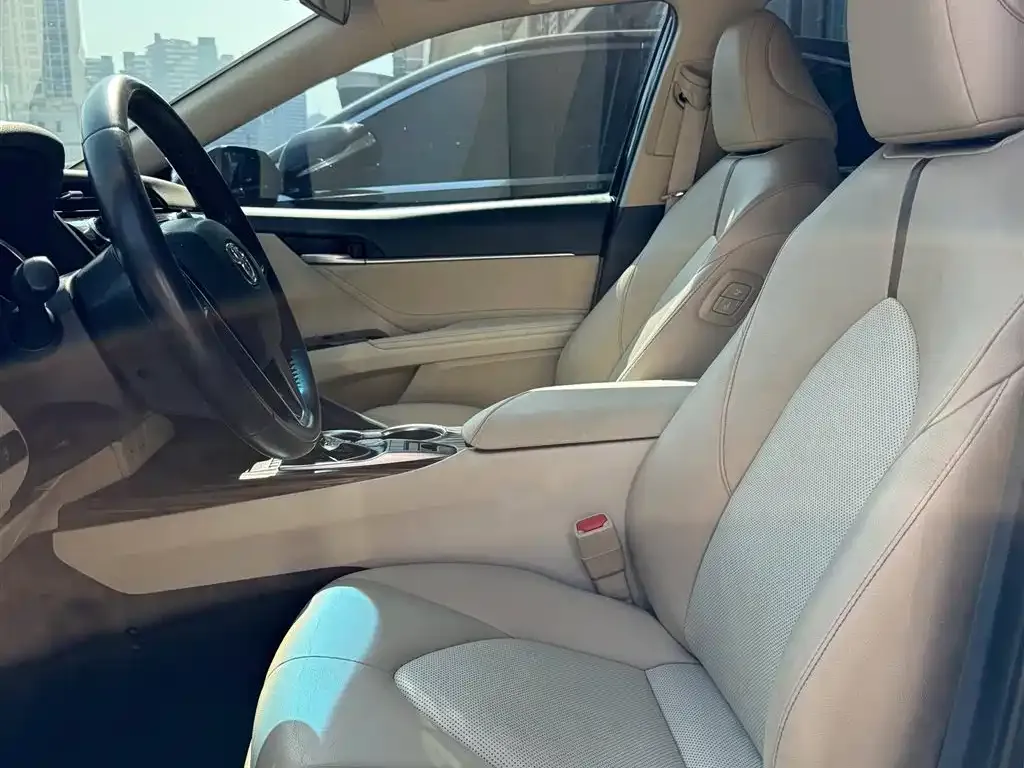 Toyota Camry 2021 из CN, фото 4