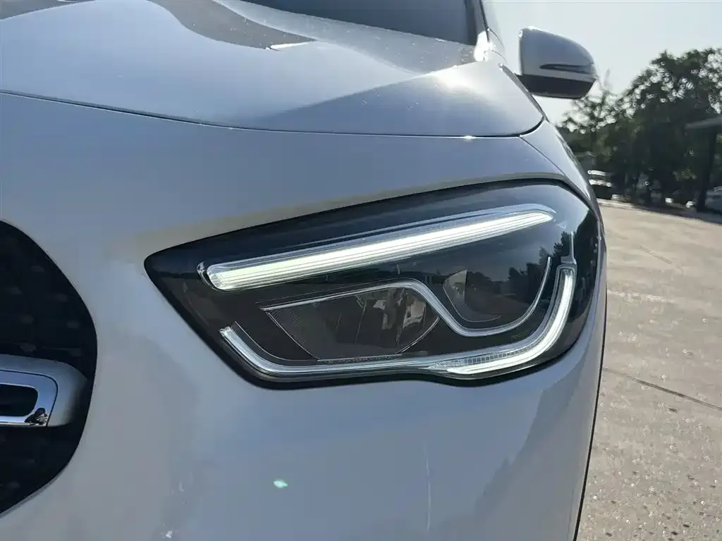 Mercedes-Benz GLA — фото 8