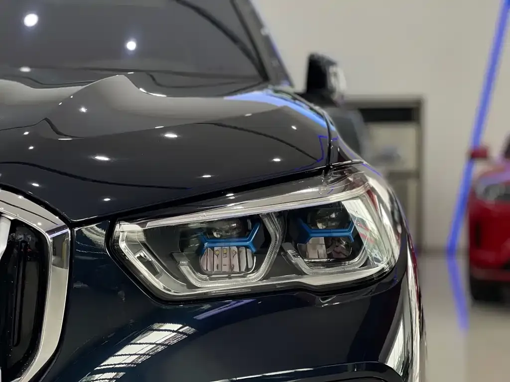 BMW X5 — фото 2