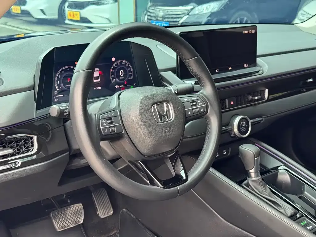 Honda Inspire — фото 6