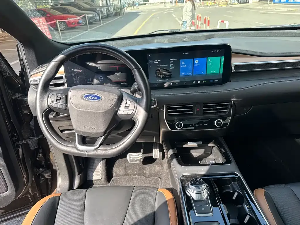 Ford Edge — фото 4