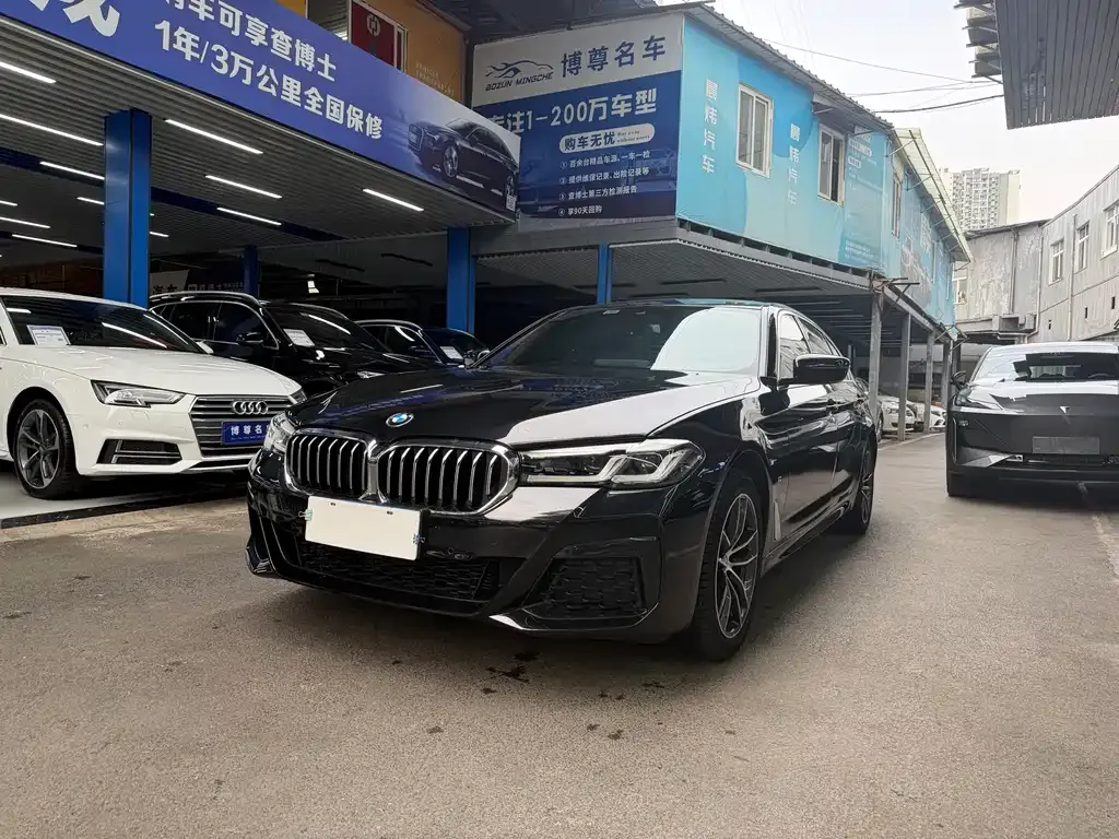 BMW 5 Series 2024 из CN, фото 1