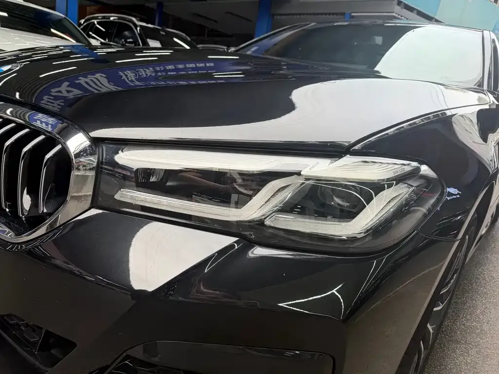 BMW 5 Series 2024 из CN, фото 10