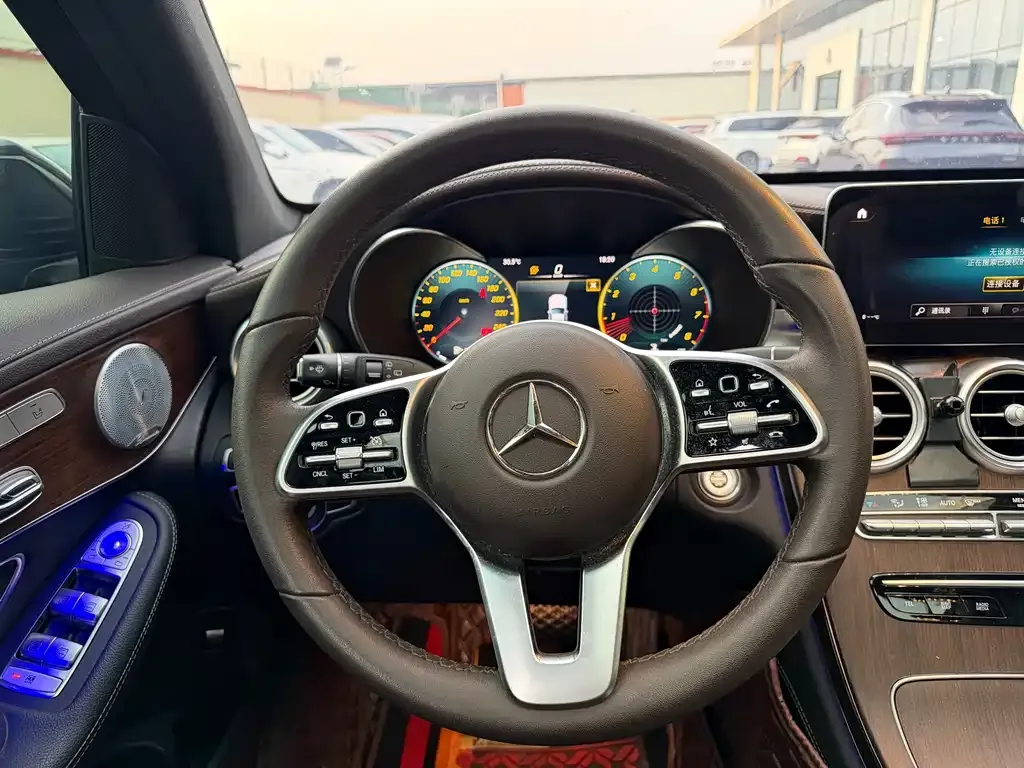 Mercedes-Benz GLC — фото 2
