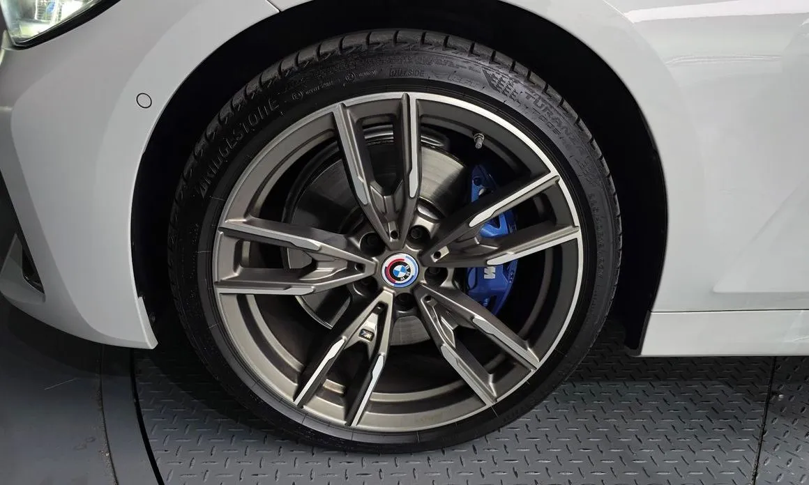 BMW 3-Series 2022 из KR, фото 9