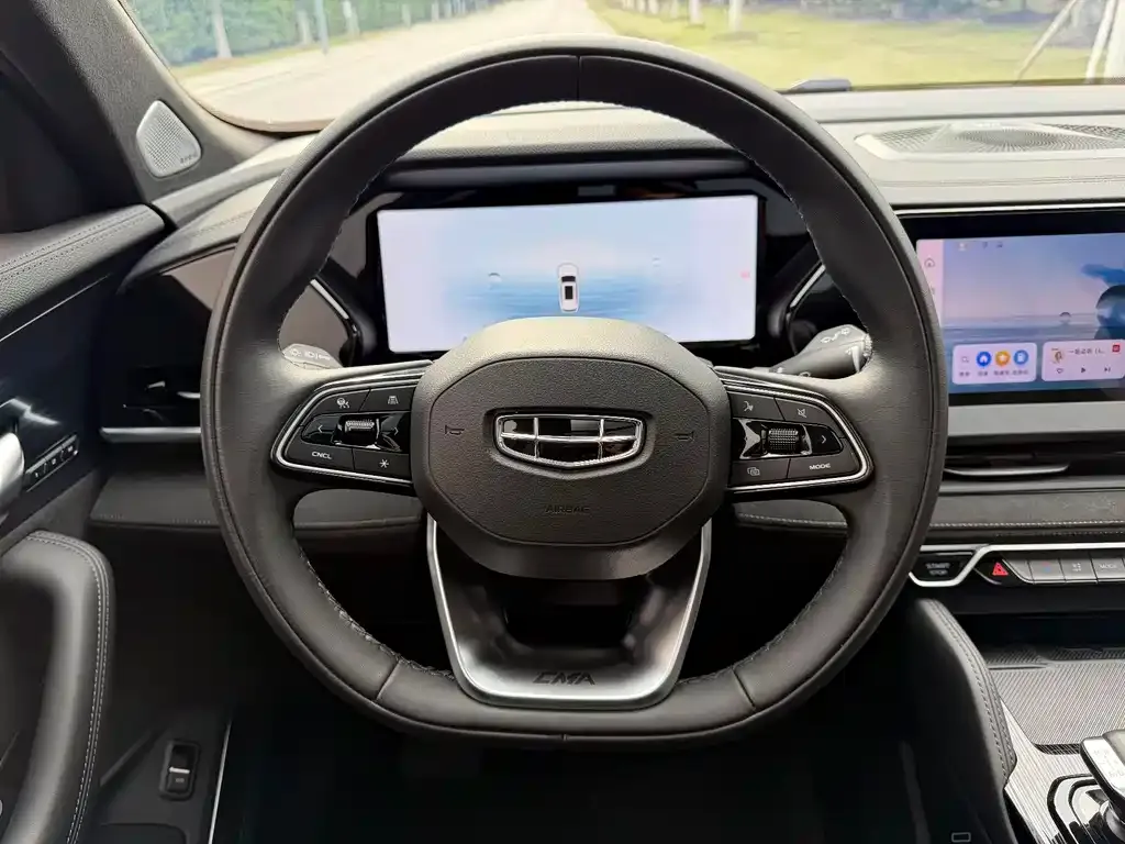 Geely Xingyue L — фото 10