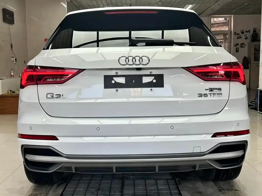 Audi Q3 — фото 3