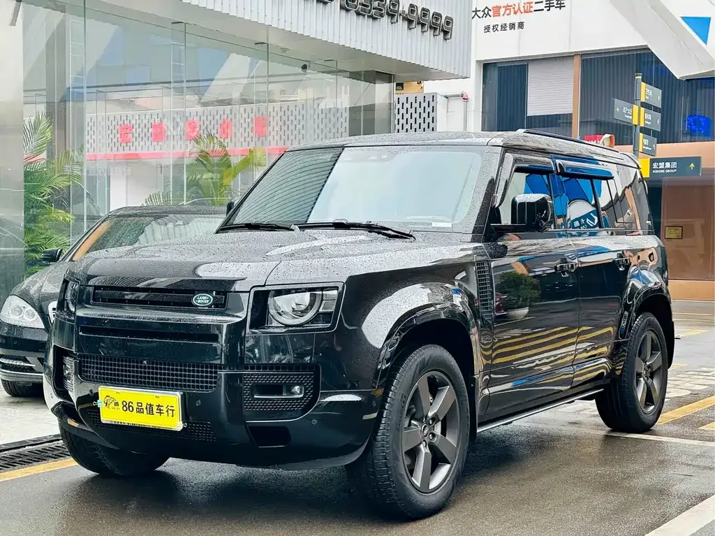 Land Rover Defender — фото 1