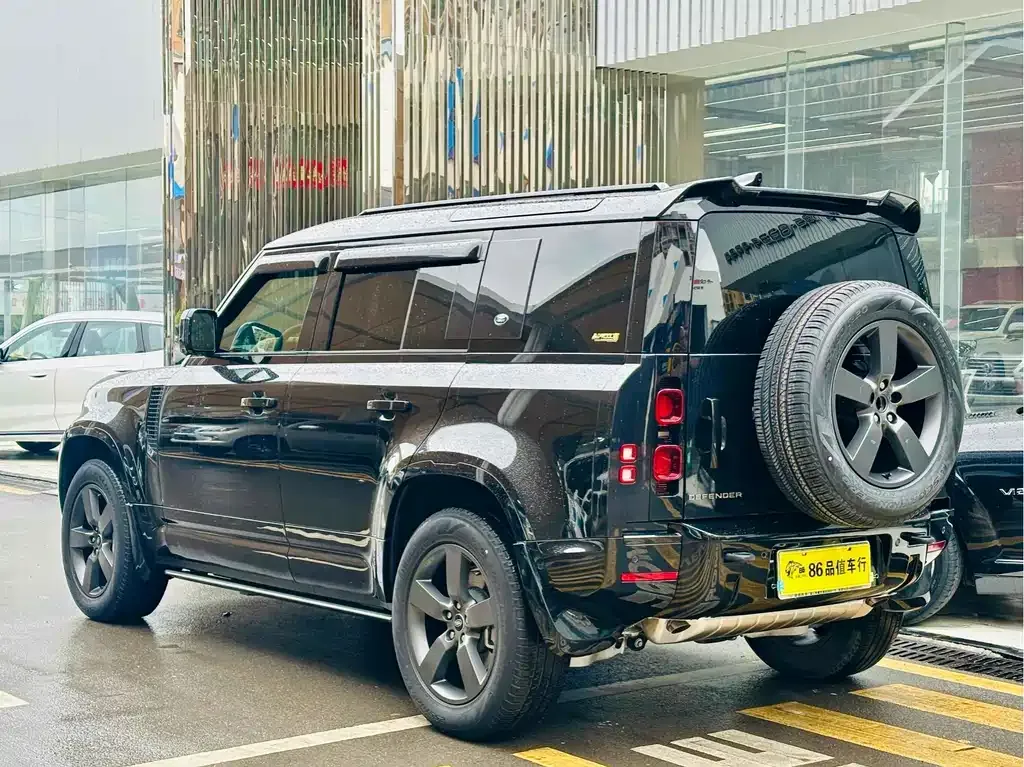 Land Rover Defender — фото 6