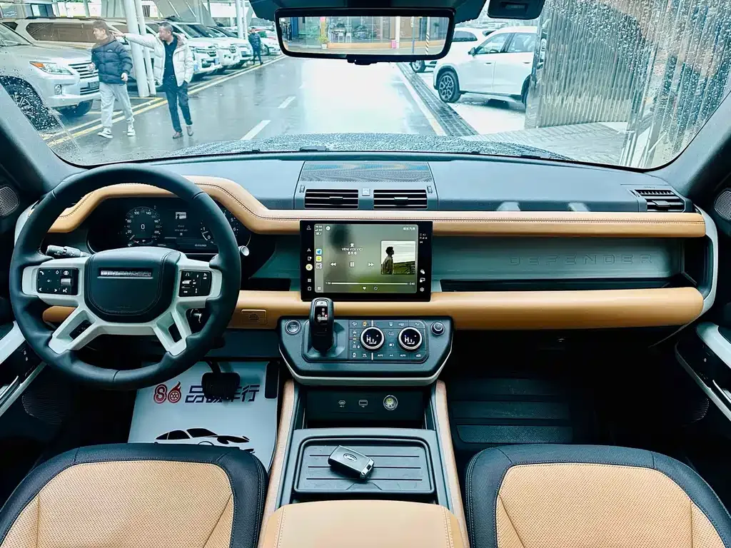 Land Rover Defender — фото 8
