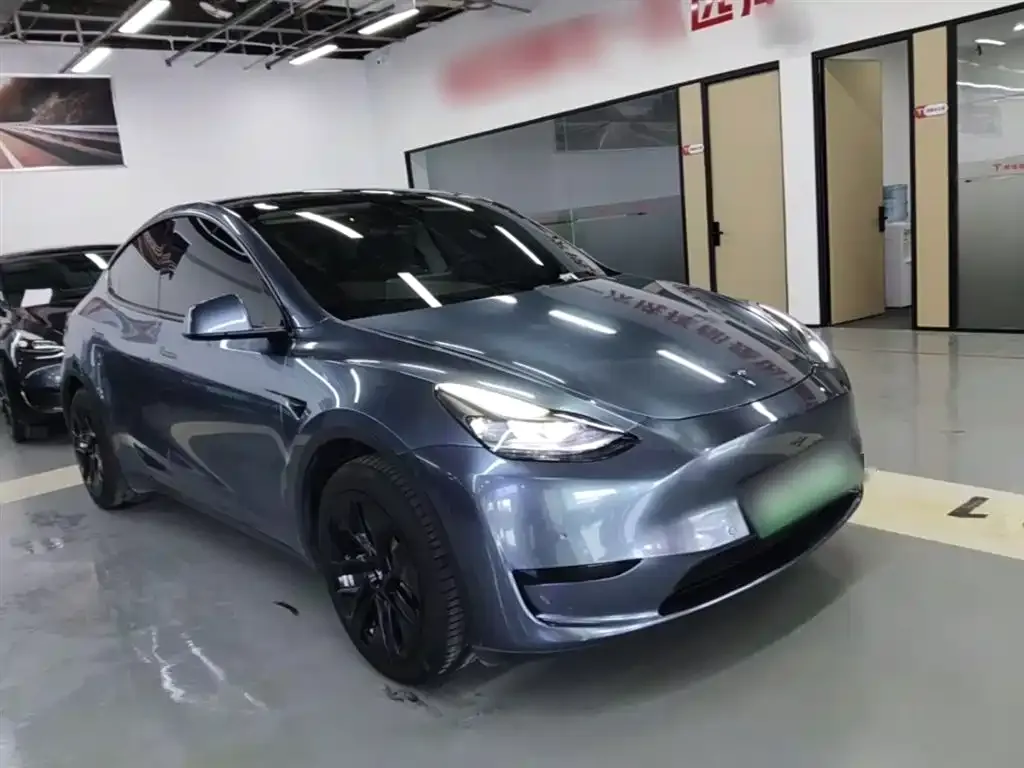 Tesla Model Y — фото 4