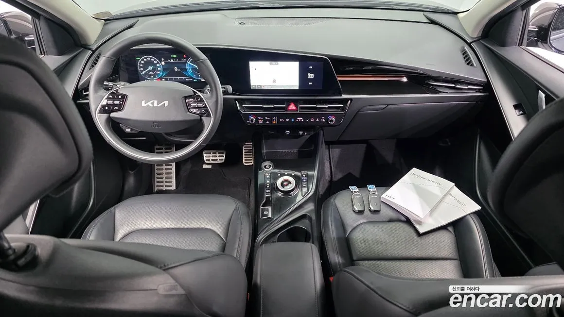Kia Niro — фото 8
