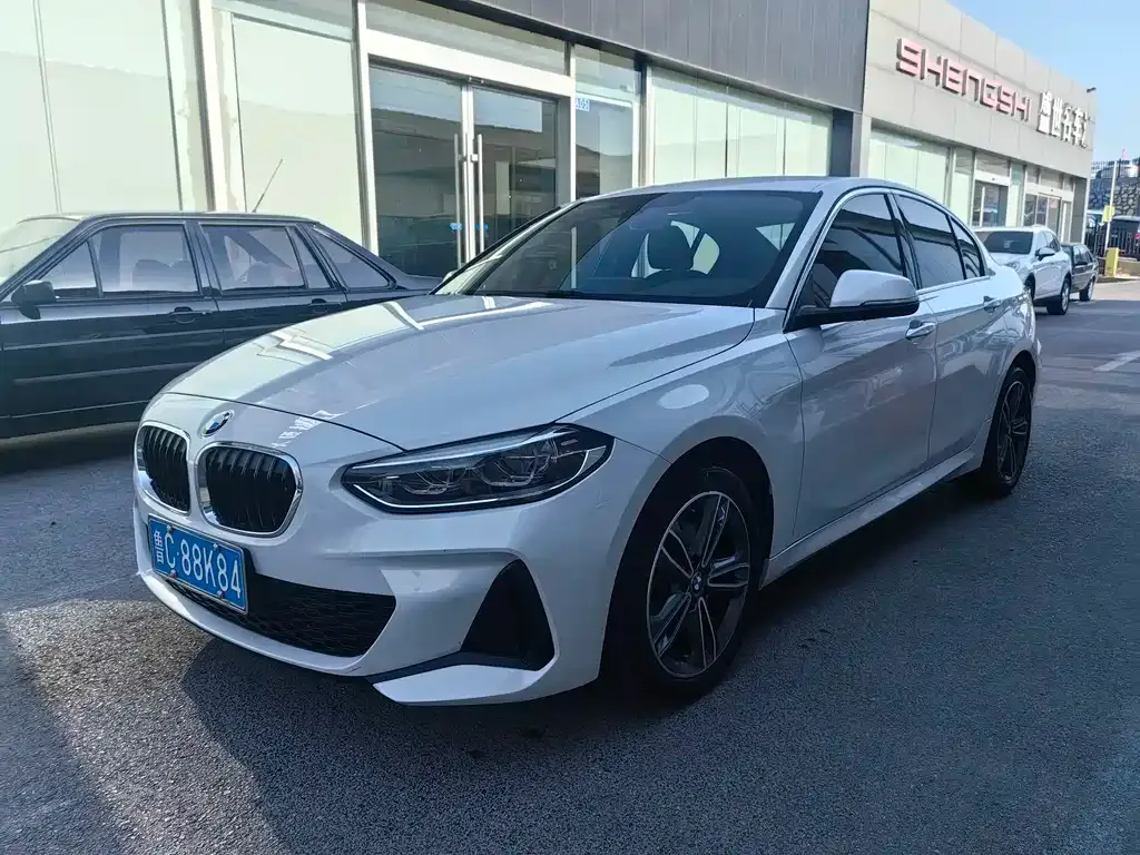 BMW 1 Series 120i M Sport Brilliance 1