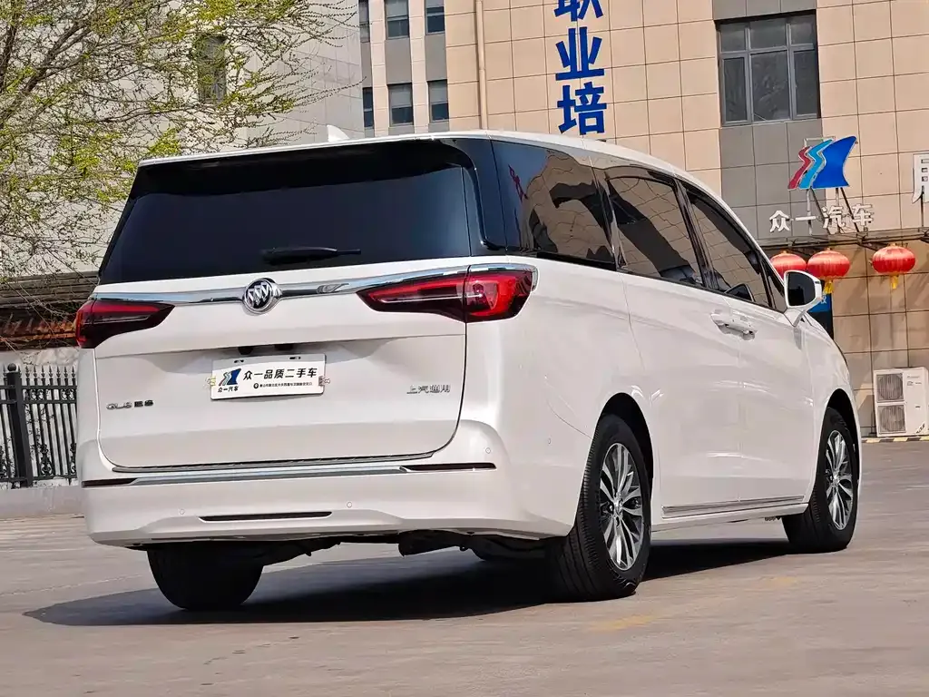 Buick GL8 2022 из CN, фото 9