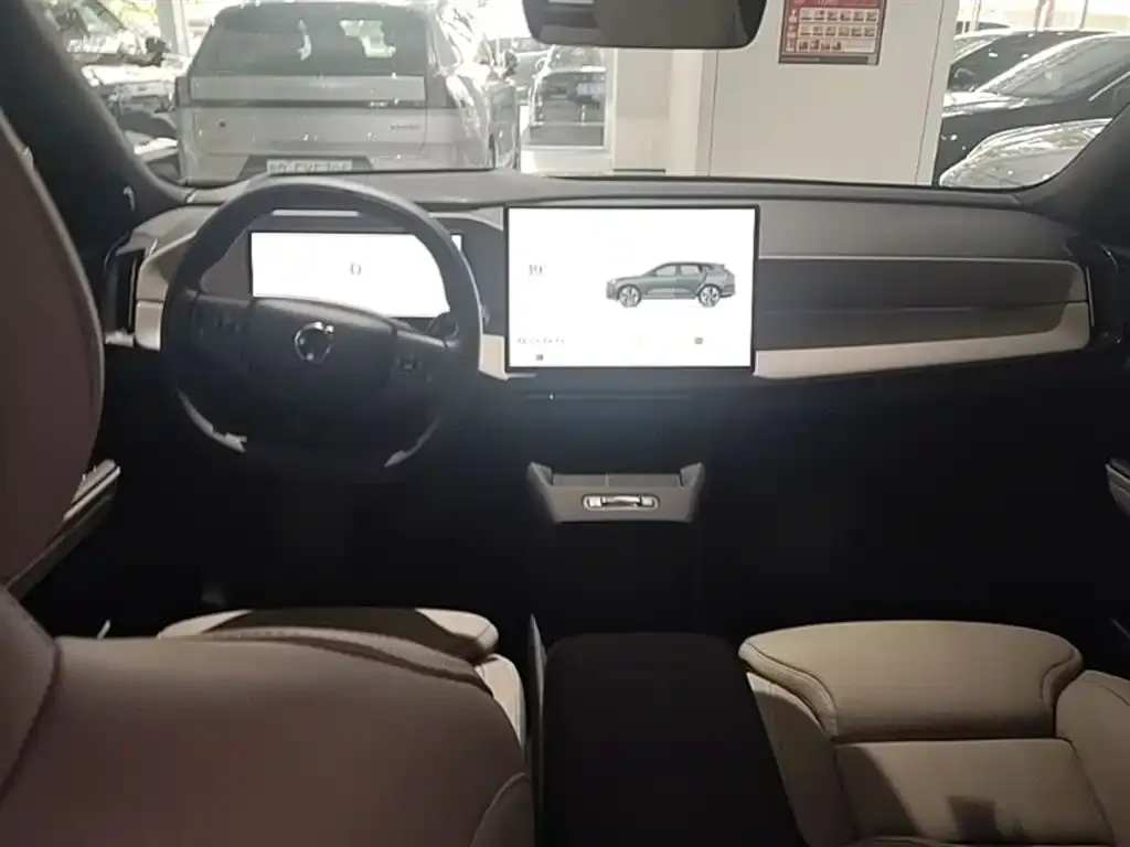 Volvo XC70 Plug-in Hybrid 2025 из CN, фото 2